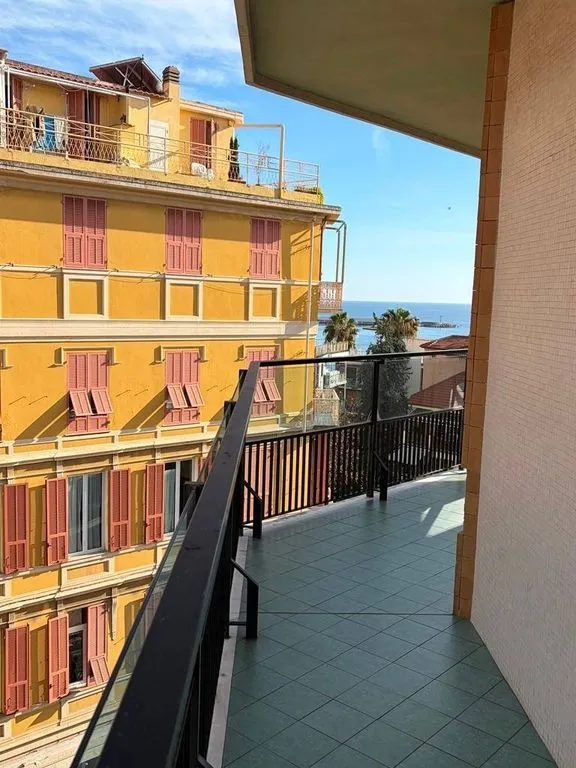 Balcon - Luxury Flat with Sea Views in Sanremo