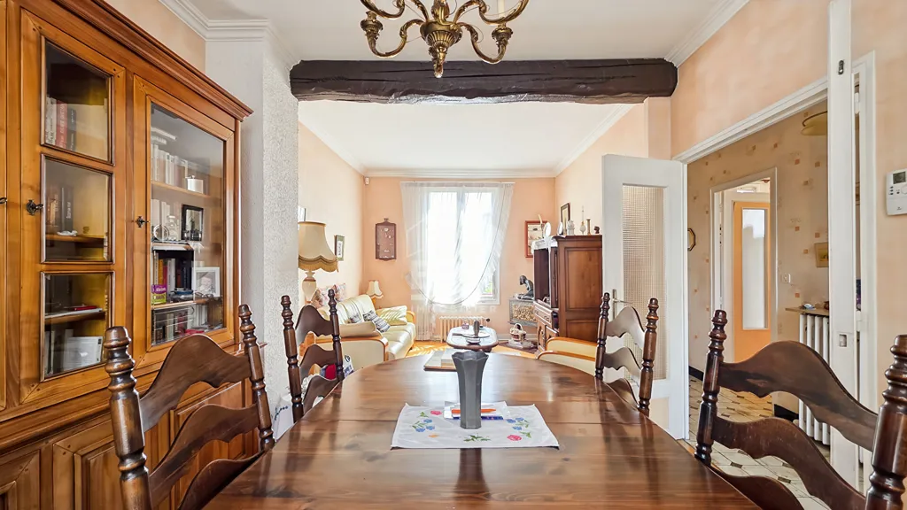 Maison 6 pièces à MONTREUIL