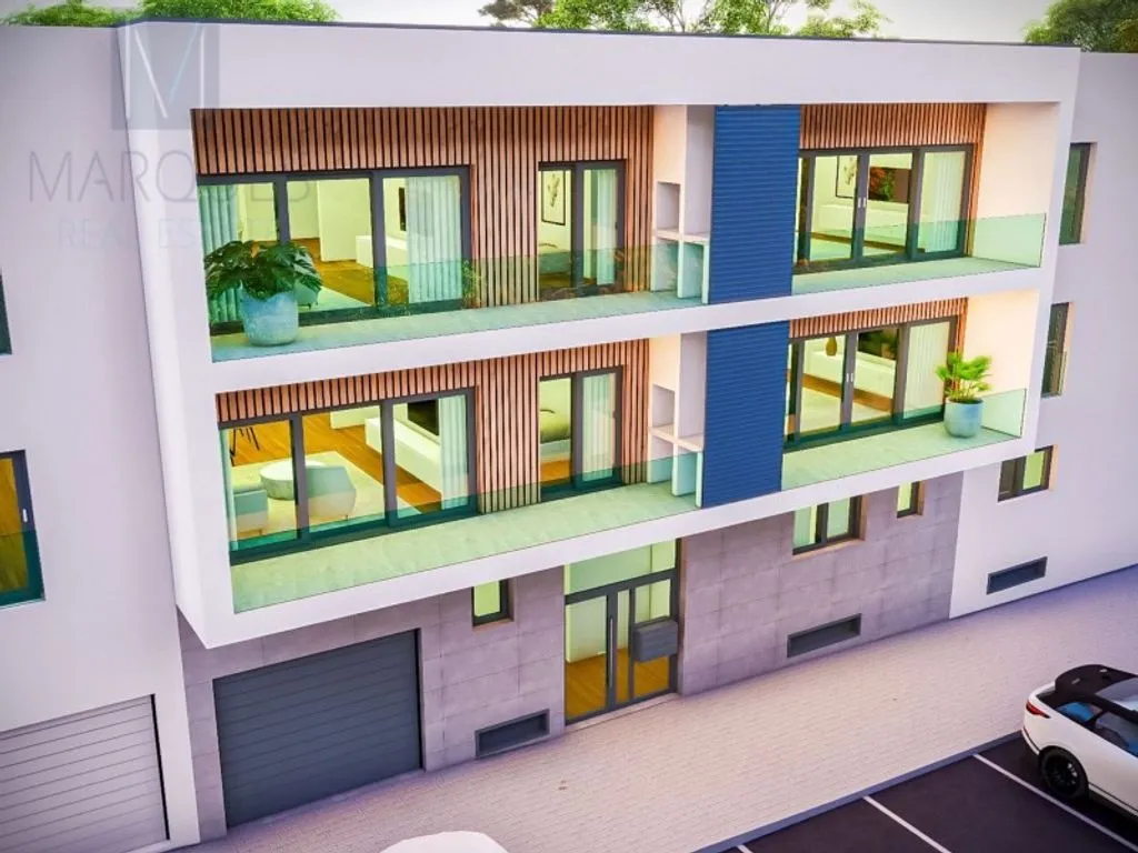 Luxury Apartment with Sea Access in Seixal