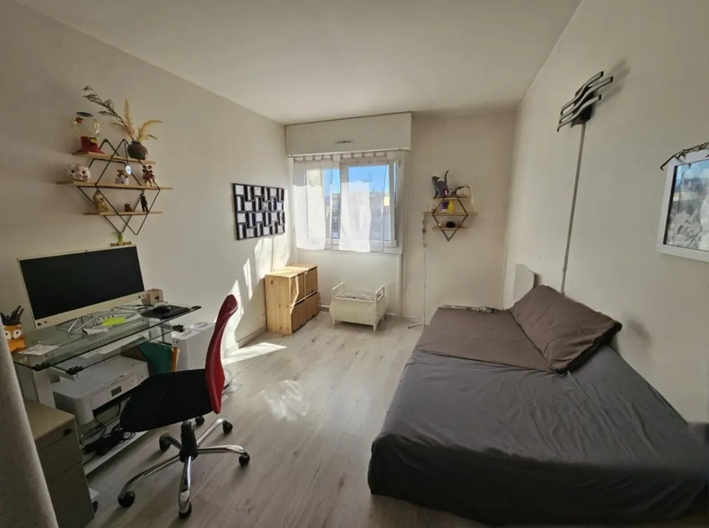 Chambres - Appartement Vue Panoramique sur les Collines à Marseille