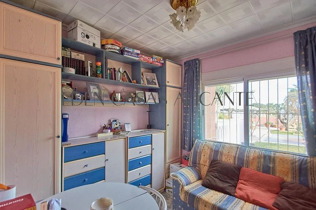 Magamistoad - Classic Chalet with Pool in Mutxamel
