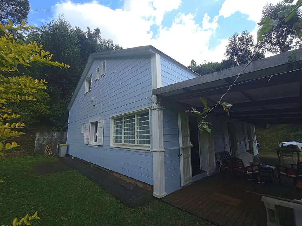 Välivaade - Chalet-Style House with Garden in Brûlé