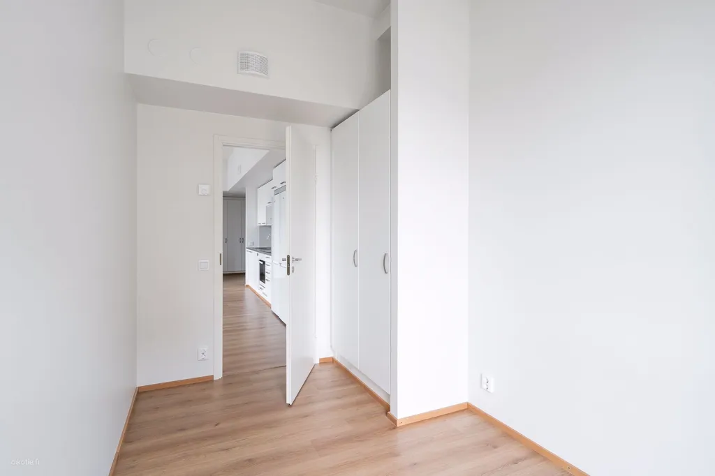 Esik - Modern Flat with Balcony in Pasila, Helsinki