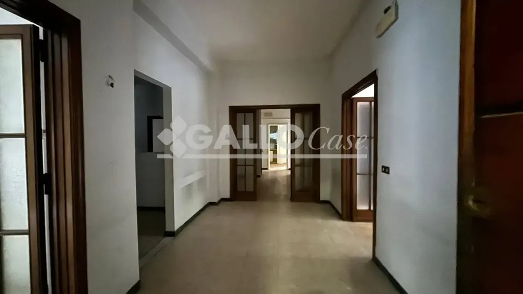 Esik - Central Apartment with Terrace in Cosenza