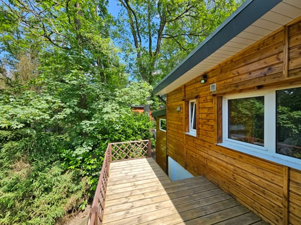 Terrazza - Chalet with Solar Panels in Durbuy