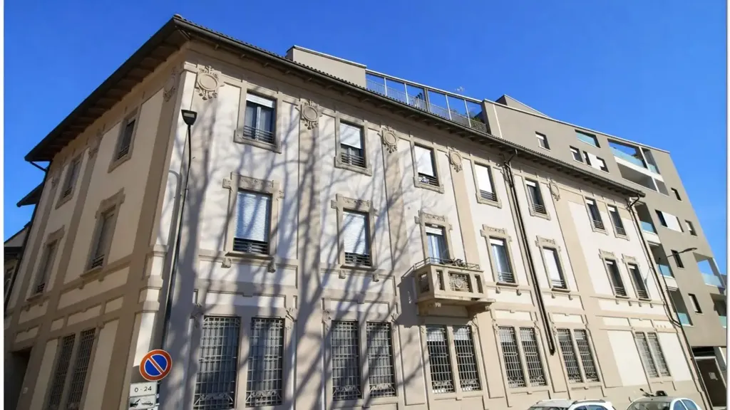 Välivaade - Modern Triplex with Terrace in Milan
