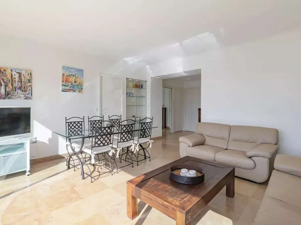 Elutuba - Apartment with Sea View in Cannes