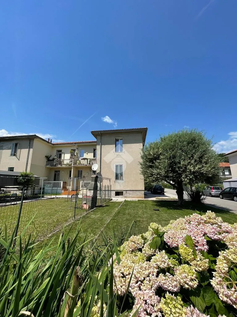 Esterno - Bright Two-Bedroom Apartment with Terrace in Schio