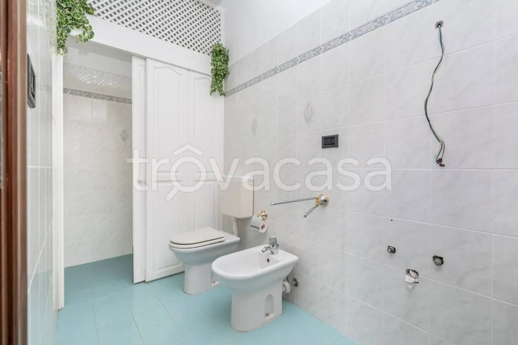 Salles de bain - Independent House with Balcony in Dronero