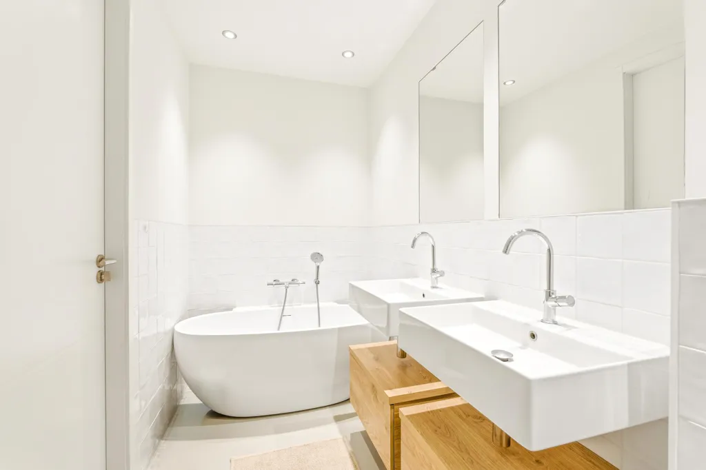 Salles de bain - Modern Mansion with Balcony in Amsterdam