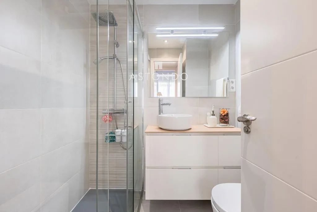 Salles de bain - Renovated Flat with Natural Light in Chamartín