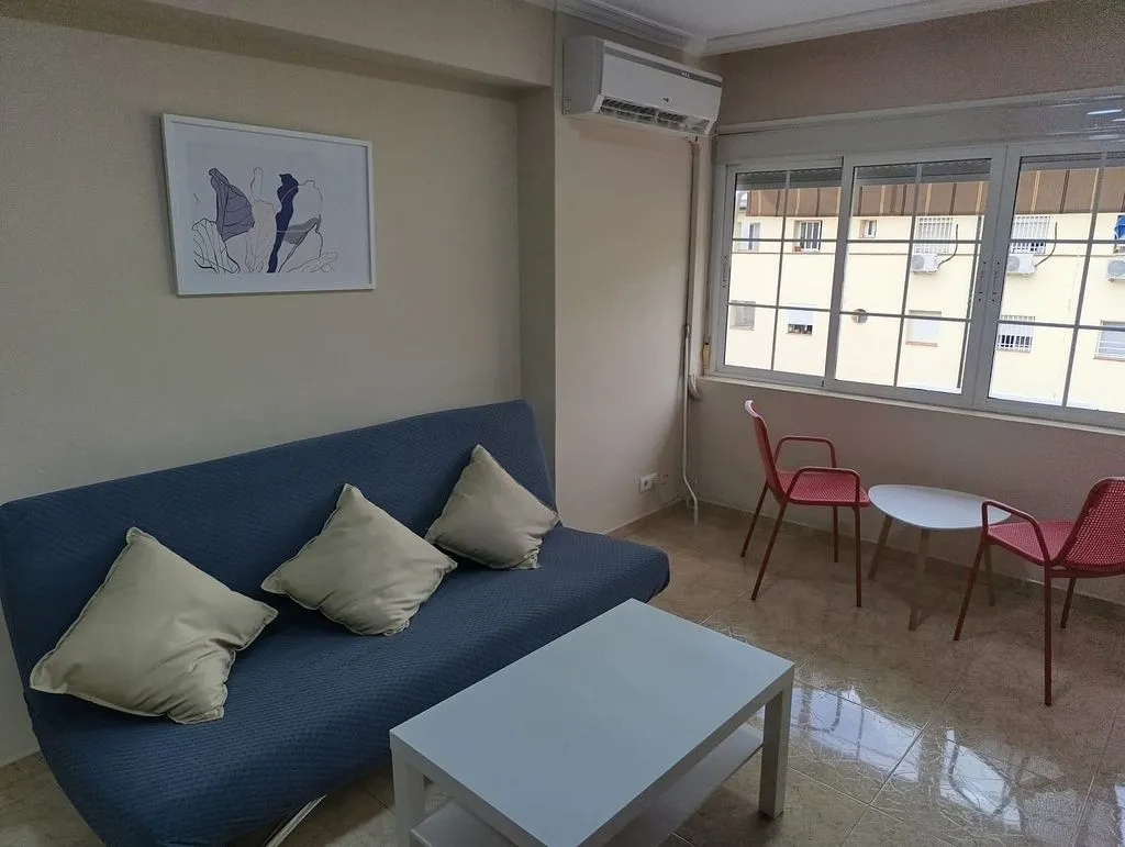 Elutuba - Furnished Flat with Air Conditioning in Rochelambert