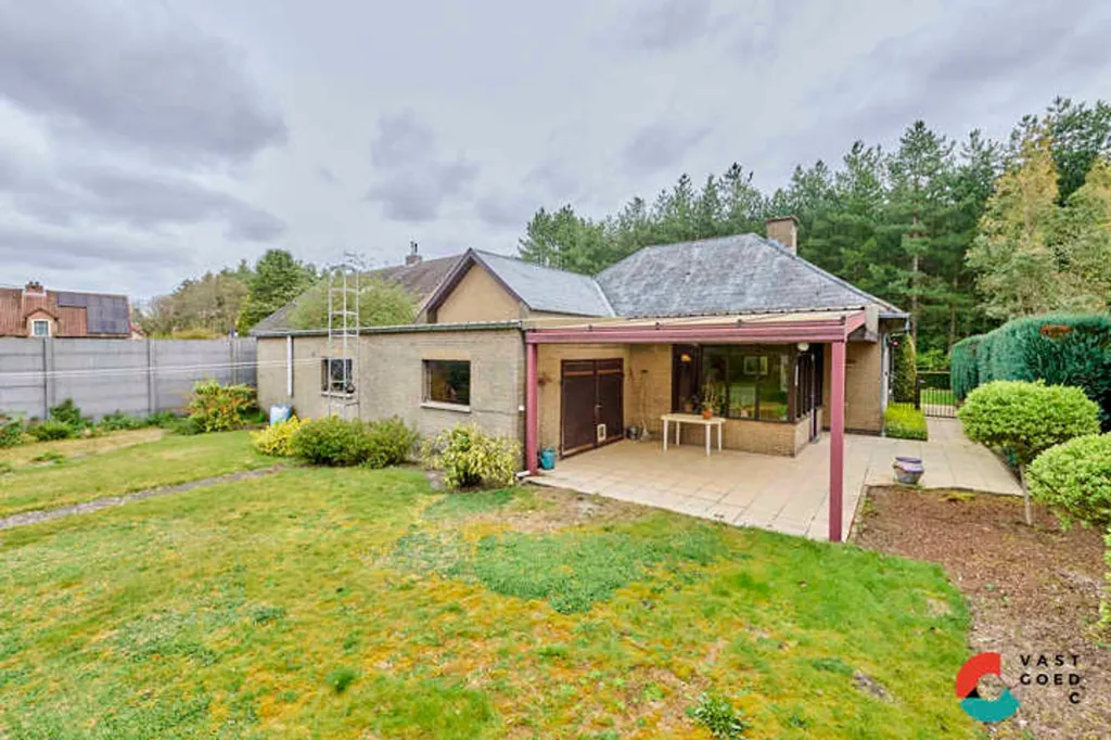 Aed - House with Potential in Hechtel