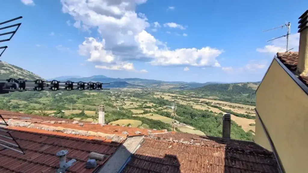 Õhuvaade - Rustic Terraced House with Balcony in Scontrone