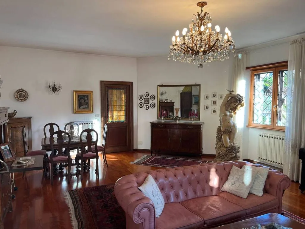 Elutuba - Luxury Villa with Garden in Boccea, Rome