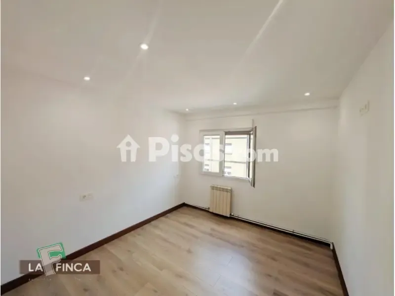 Rooms - Apartment with Lift in Teatinos - Pumarín