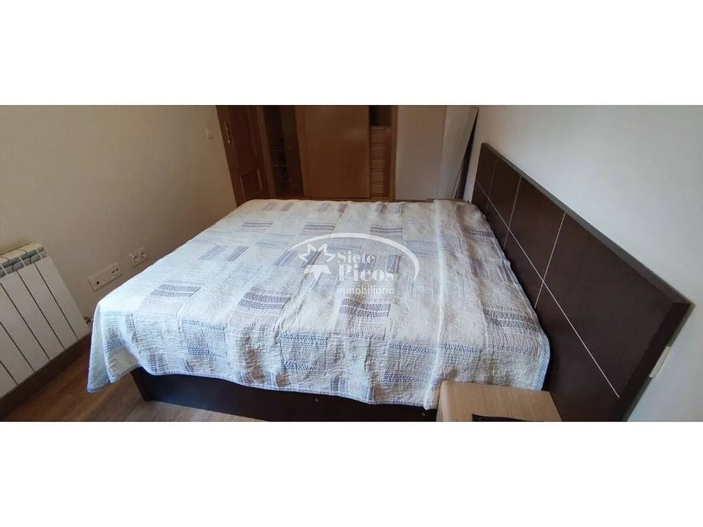 Chambres - 1-Bedroom Apartment with Private Patio in Espirdo