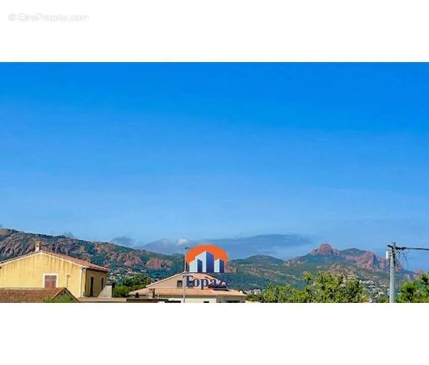 Studio with Balcony near Beach in Saint-Raphaël