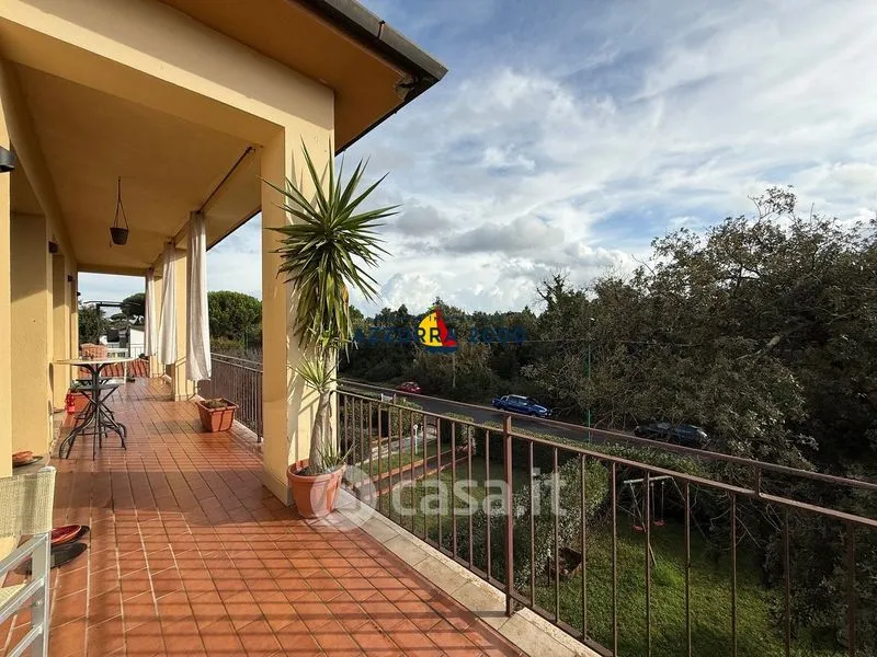 Terrace - Rear-Upper Flat with Sea View in Pisa