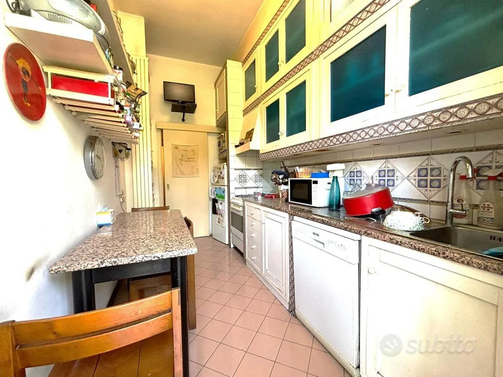 Köök - Spacious Apartment with Balcony in Florence