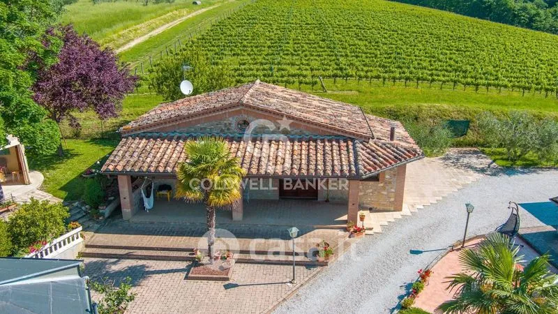 Vista aerea - Rustic Umbrian Casale with Two Units in Perugia