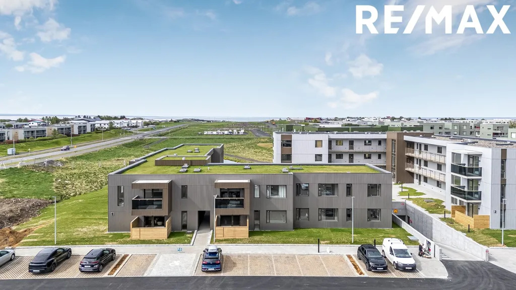 Extérieur - 5-Bed Apartment with Balcony in Álftanes