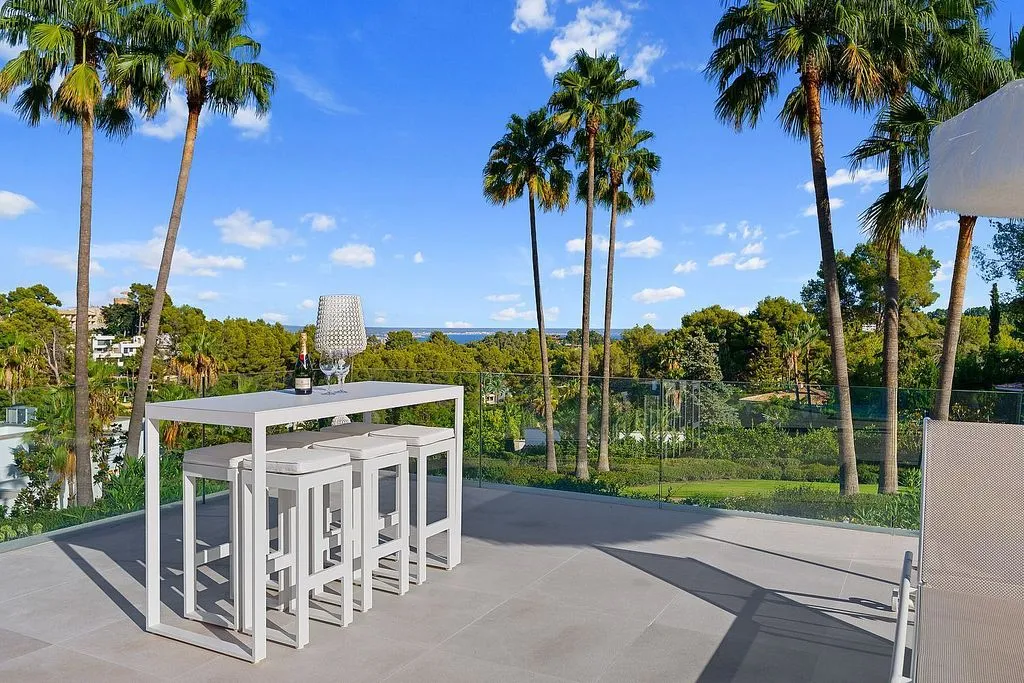 Terrass - Neoclassical Villa with Pool in Son Vida