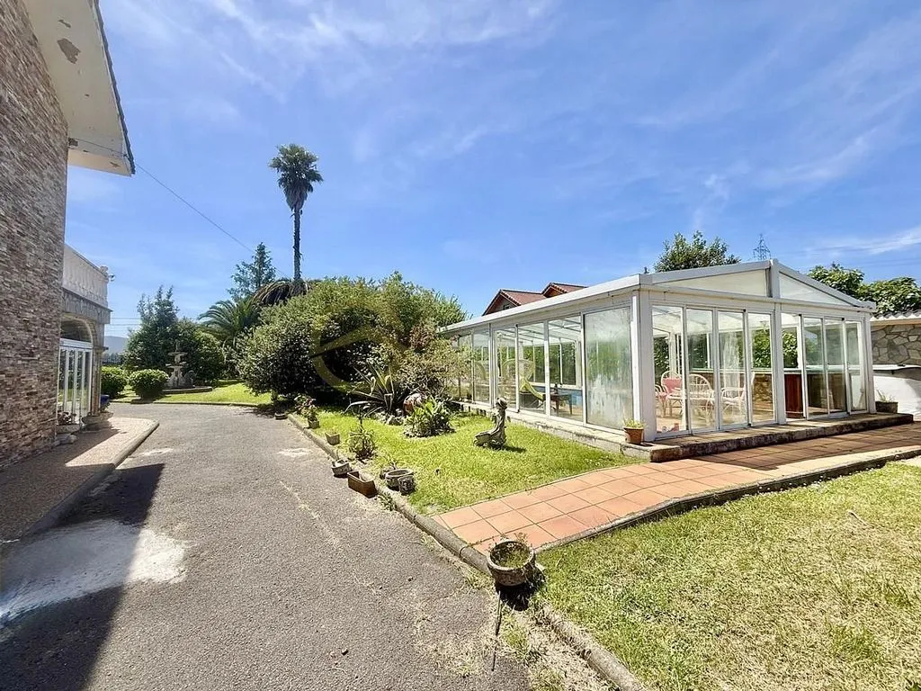 Terrasse - Chalet with Pool and Terrace in Lugar Granda