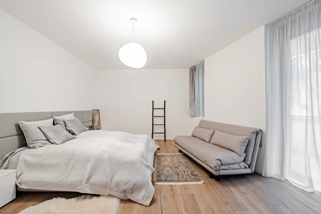 Bedrooms - 6-bedroom apartment in Prague