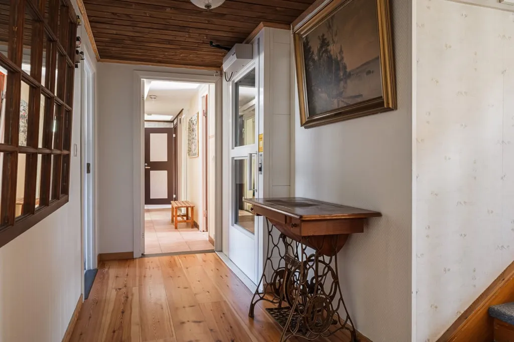 Ingresso - 1-Storey Villa with Corner Plot in Brämhult