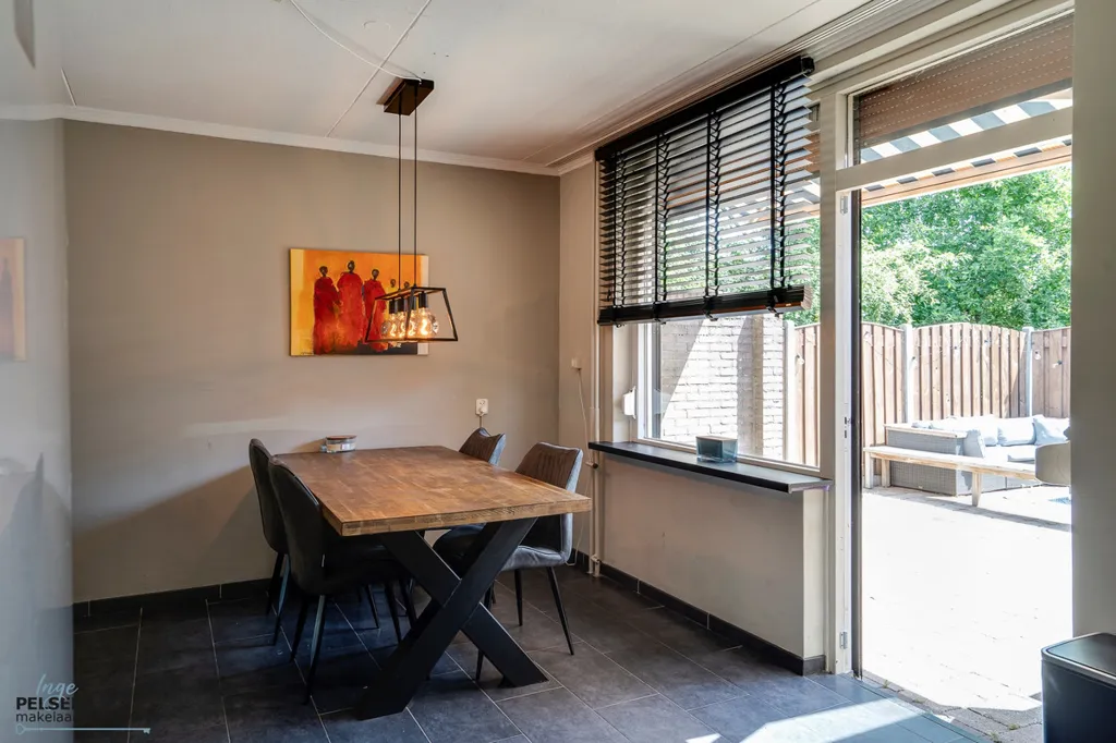 Sala da pranzo - Two-Storey House with Private Garden in Reuver