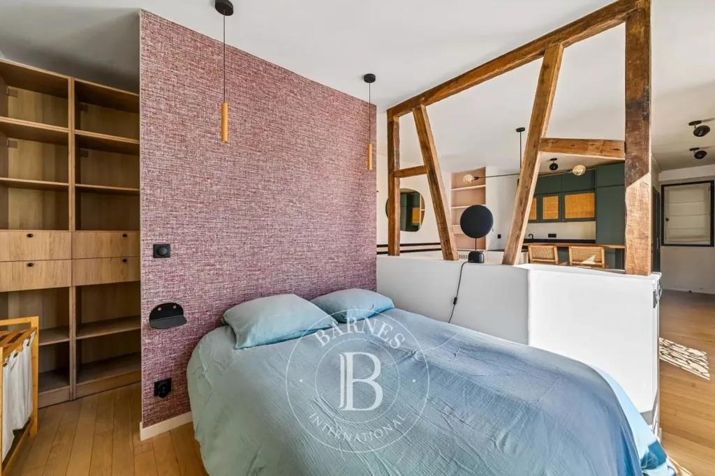 Chambres - Appartement Rénové avec Luminosité à Paris 16ème