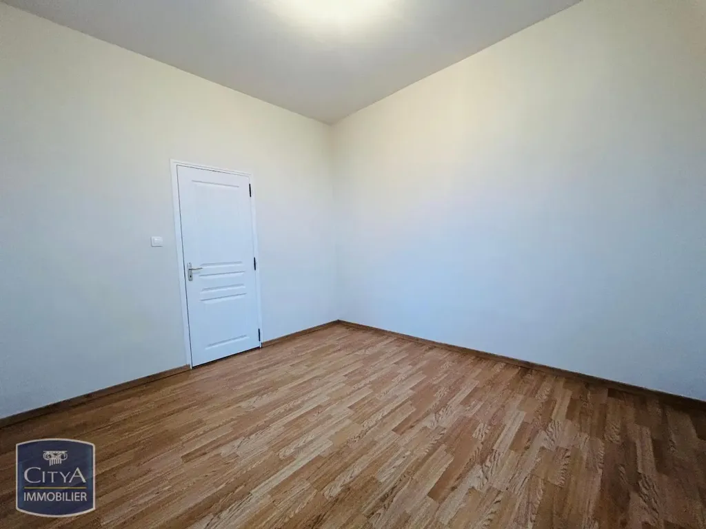 Toad - City Centre Flat with Proximity to Chartres Station