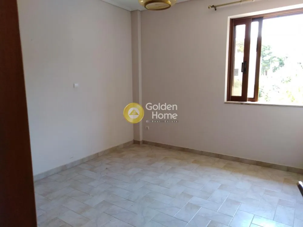 Pièces - 7-Bedroom Building with Sea View in Varigiani