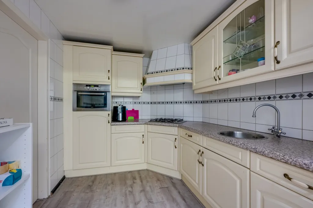 Cuisine - Two-Storey House with Garden in Rijen