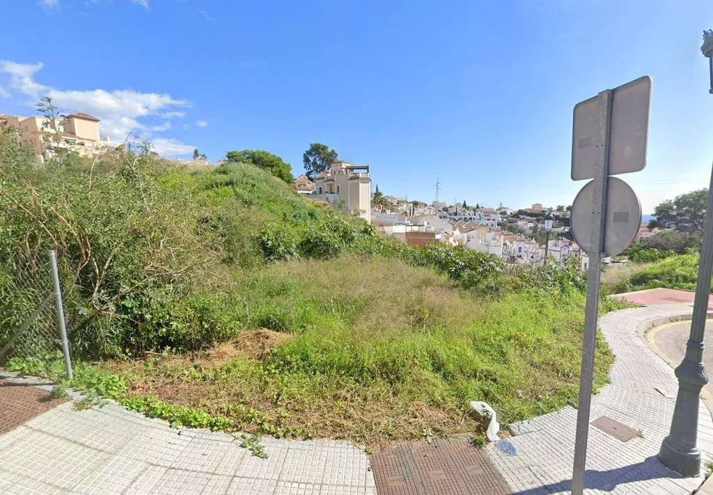 Aed - Building Land with Development Potential in Nerja