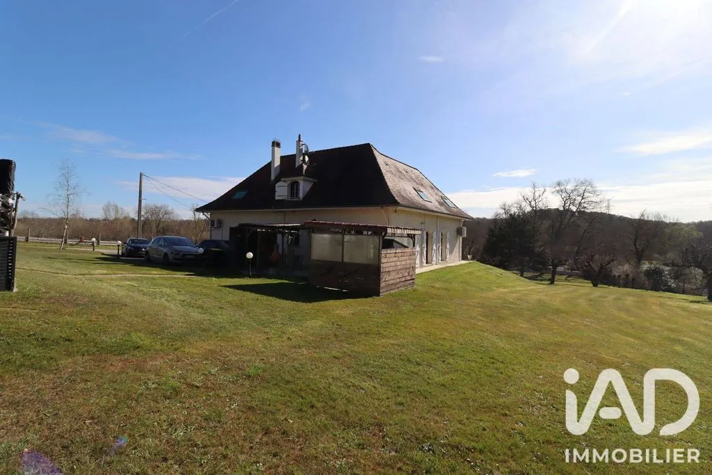Aed - Luxury Villa with Pool in Pompignac