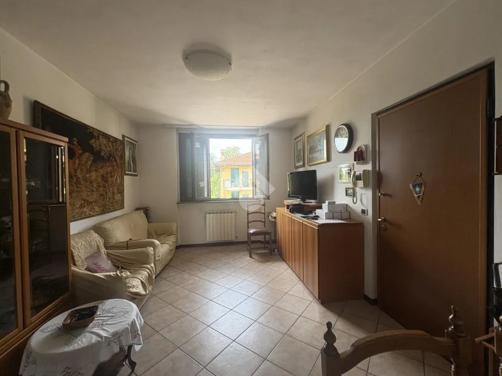 Séjour - 3-Room Apartment with Loggia in Landriano