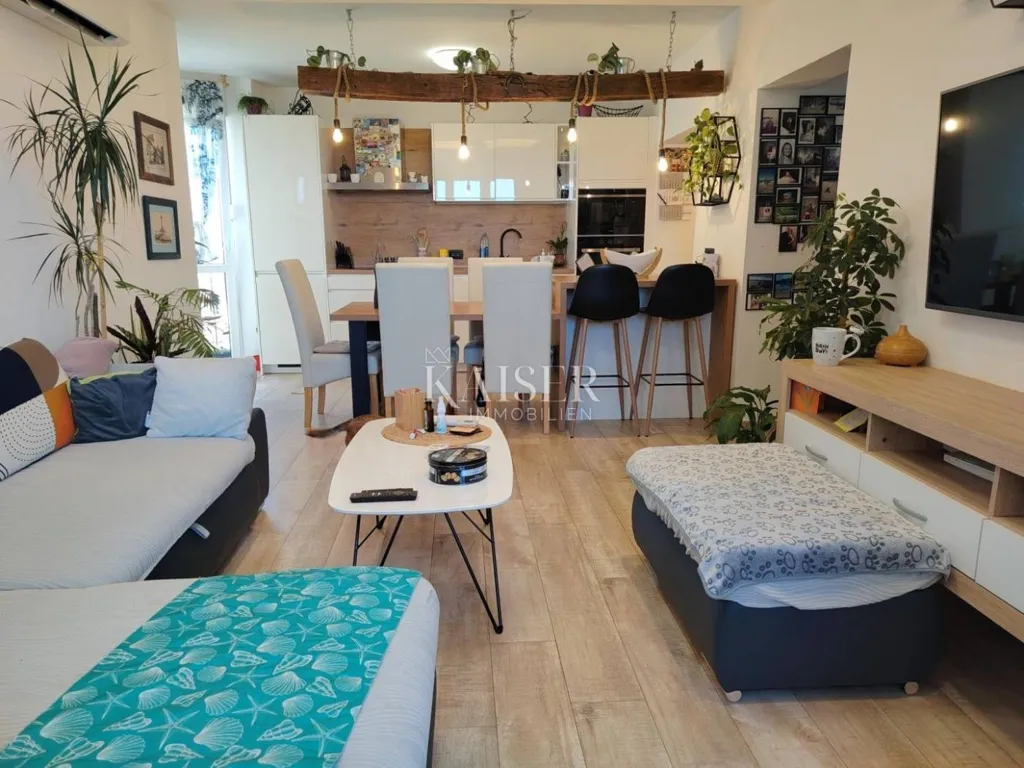 Elutuba - Renovated Apartment with Sea View in Pula