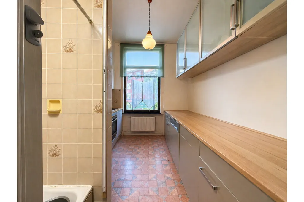 Cuisine - Appartement avec Hall d'Entrée à Molenbeek-Saint-Jean
