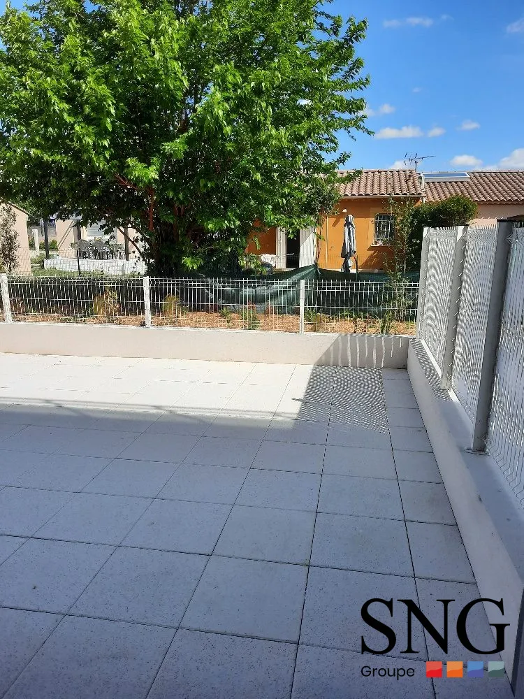 Välivaade - T2 Apartment with Terrace in Carpentras