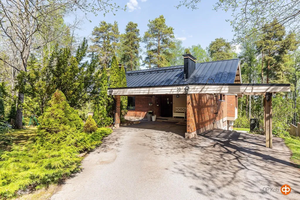 Esterno - Architectural House with Garden in Halikko