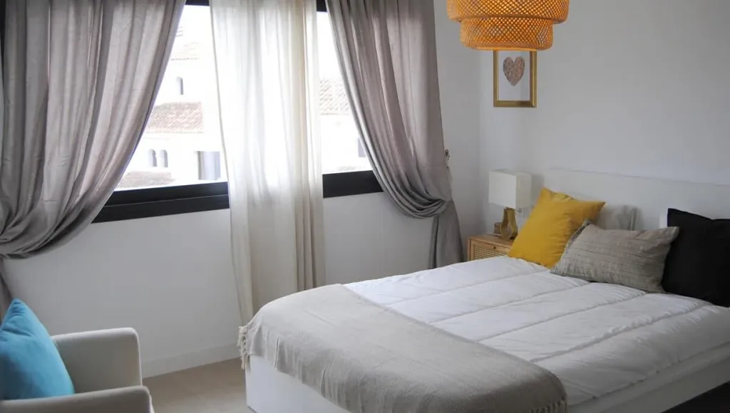 Chambres - Townhouse with Golf Access in Estepona