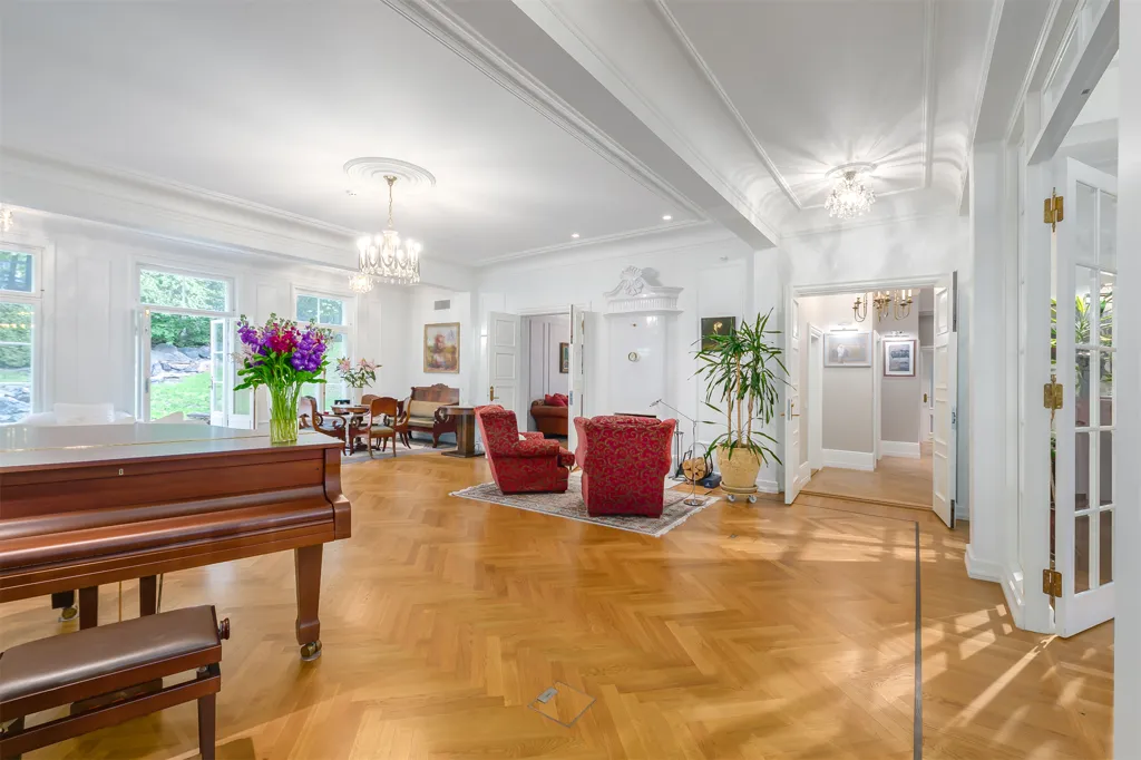 Living Room - Historic Villa with Garden in Tallinn