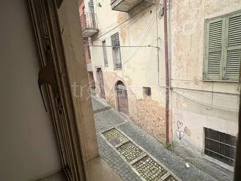 Balcone - Appartamento indipendente con balcone a Priverno