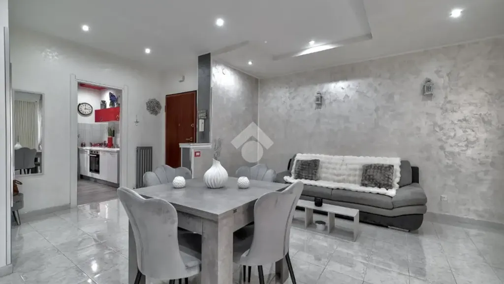 Séjour - Rear-Facing Apartment with Balcony in Civitavecchia