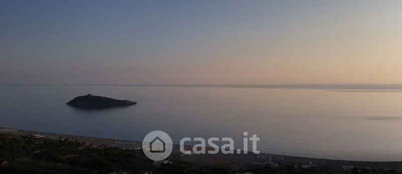 Villa with Sea View and Pool in Diamante