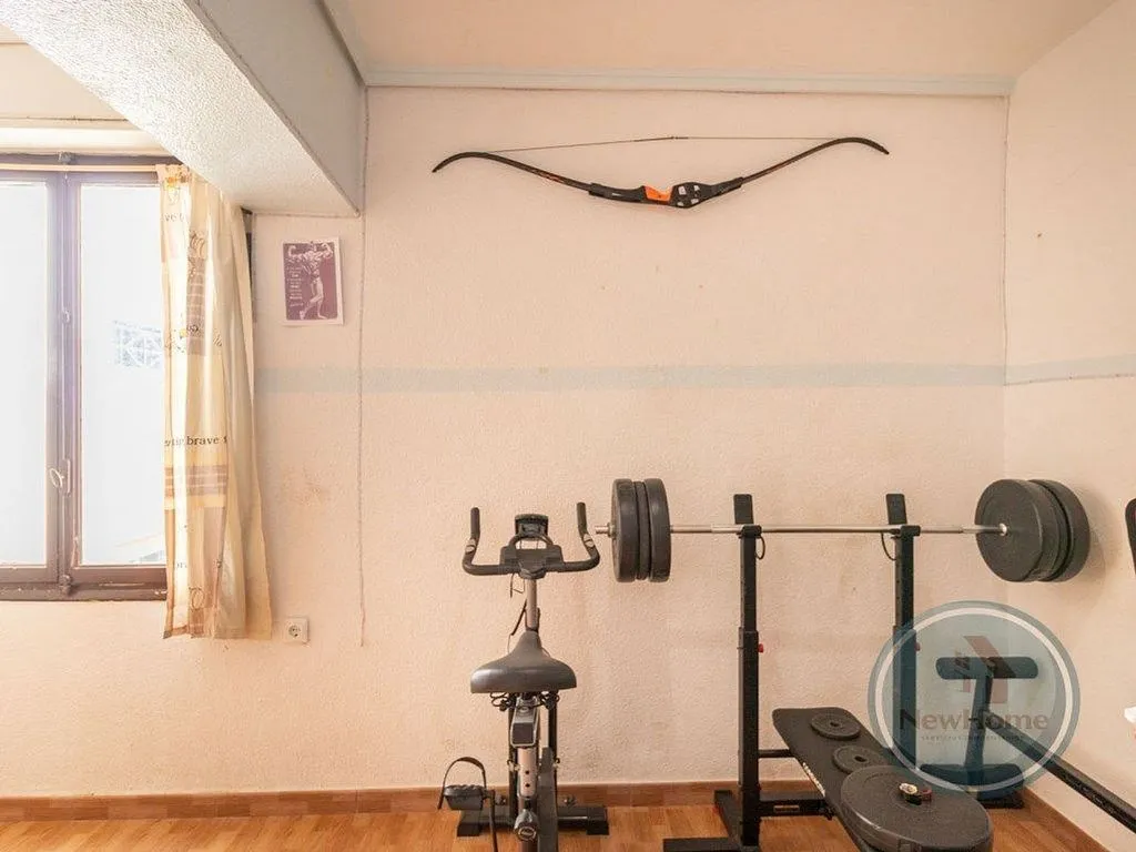 Toad - Apartment with Balcony in Carrús Est