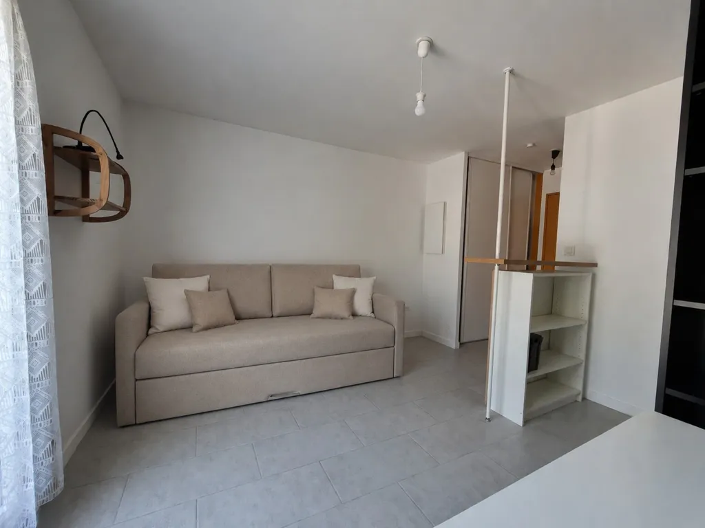 Séjour - Studio avec Balcon dans le Quartier de la Croix-Rouge à Brest