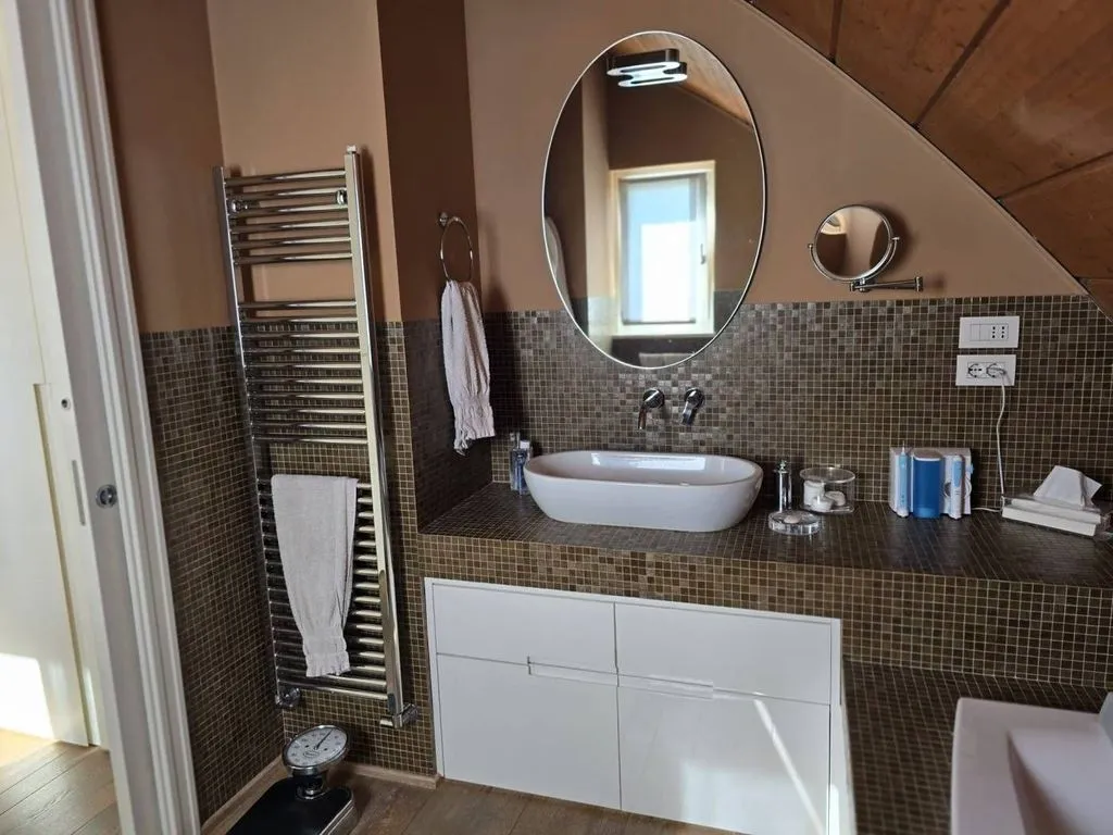 Vannitoad - Luxury Penthouse with Panoramic View in Terni